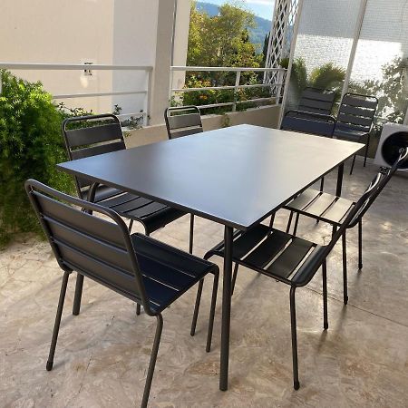 Terrasse Plein Sud - Chaleureux En Centre Ville Ιέρ Εξωτερικό φωτογραφία