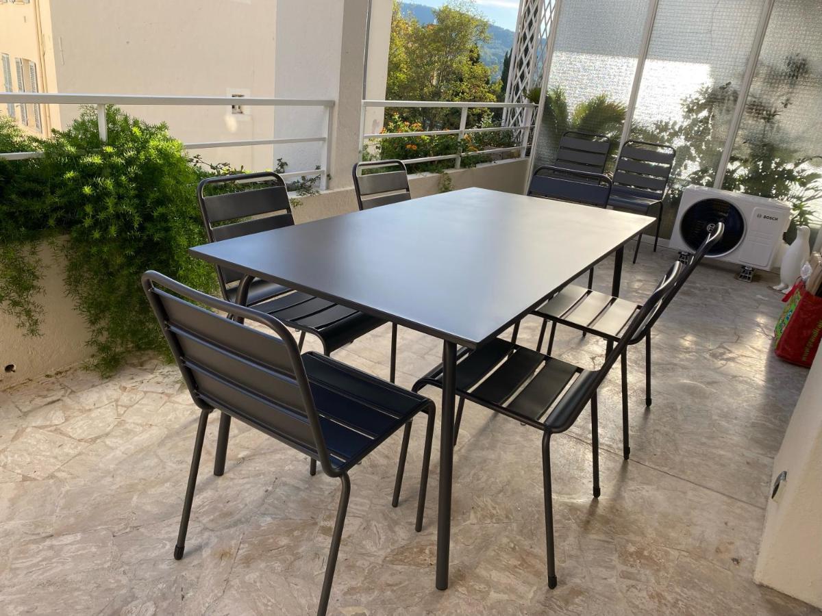 Terrasse Plein Sud - Chaleureux En Centre Ville Ιέρ Εξωτερικό φωτογραφία